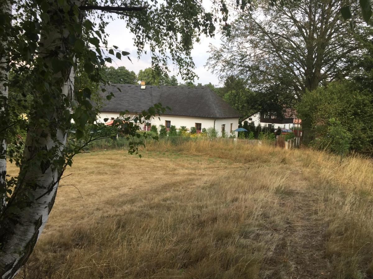 Ferienwohnung Apartman U Pamatneho Stromu Česká Lípa Exterior foto